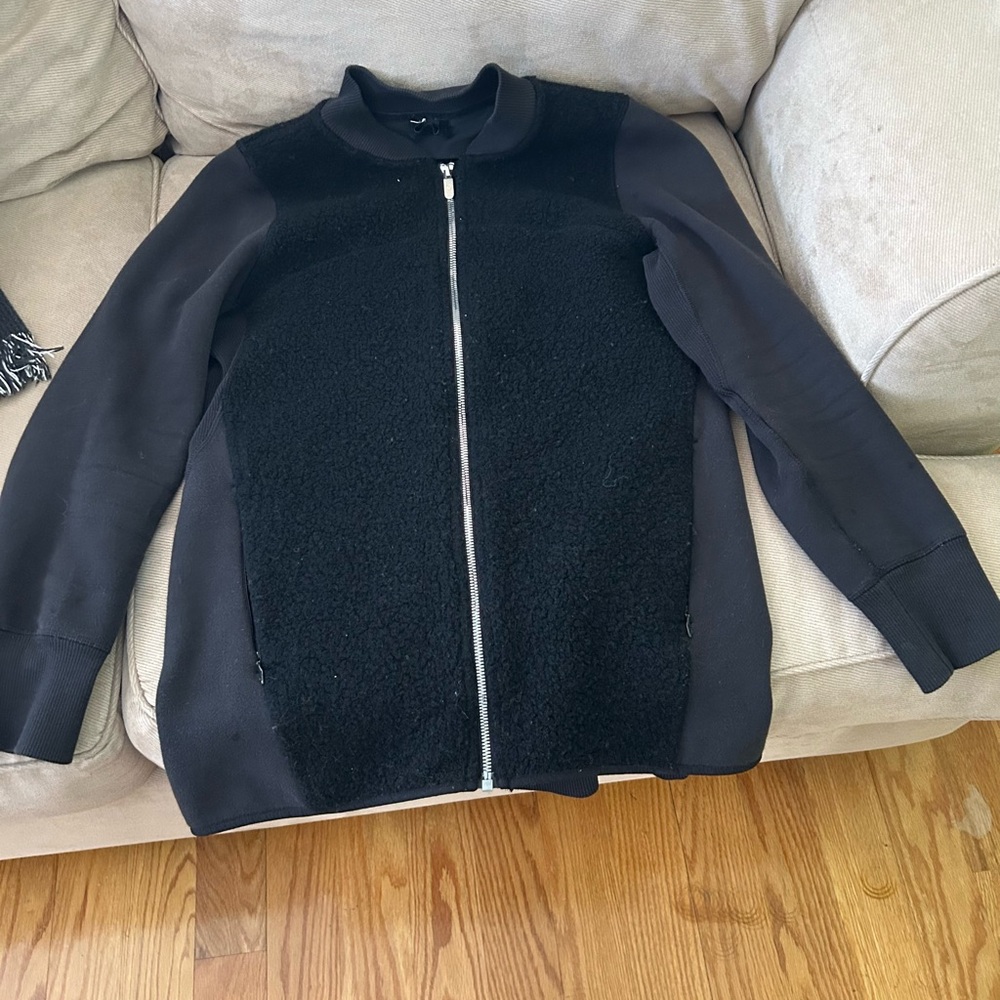 Women LuluLemon Fleece Sweater